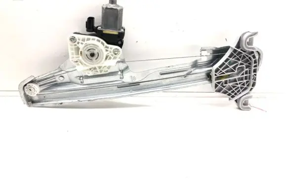 Hyundai Kona I Front door window regulator with motor 82402-J9000