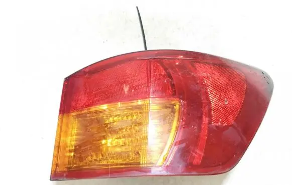 Lexus IS 220D-250-350 Rear/tail lights