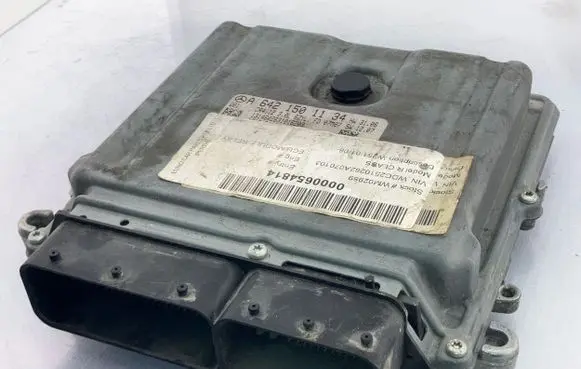 Mercedes-Benz R W251 Engine control unit/module A6421501134 WM02989 E02910169209