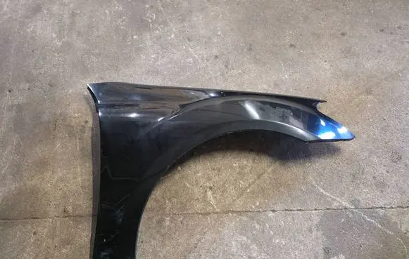 Mercedes-Benz ML W164 Fender