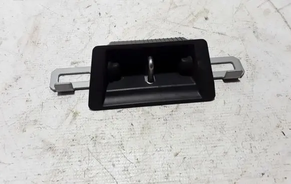 Loading door lock