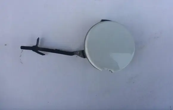 Renault Clio IV Front tow hook cap/cover 