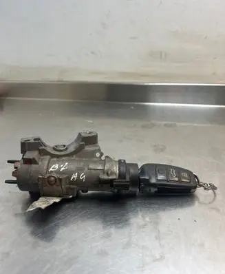 Audi A4 S4 B7 8E 8H Ignition lock 4B0905851Q