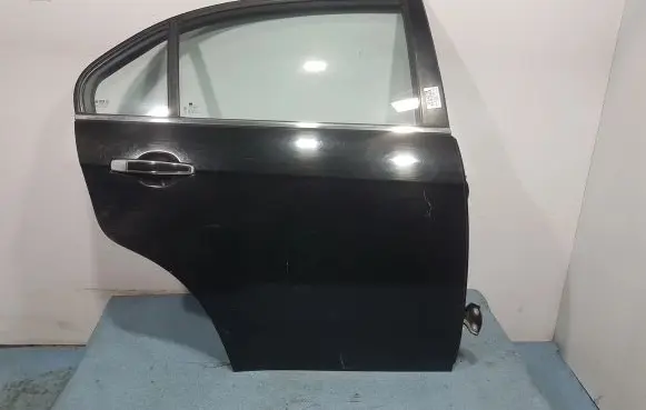 Chevrolet Epica Rear door 19U
