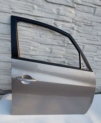 Hyundai ix20 Front door