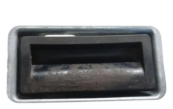 Volkswagen PASSAT B7 Tailgate/trunk/boot exterior handle 1T0827229