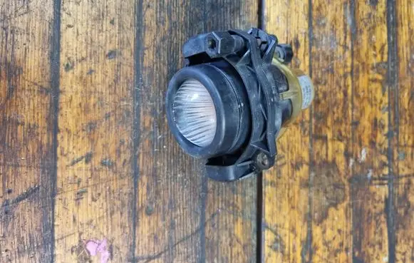 BMW X3 E83 Front fog light 6230100000 6990165 EZV39S