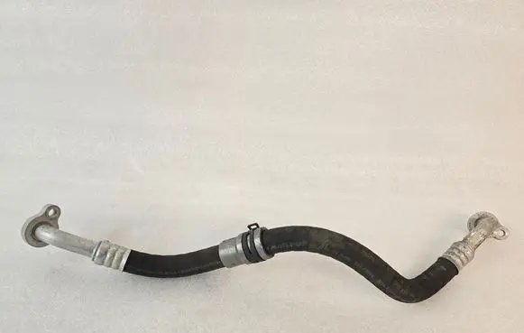 Air conditioning (A/C) pipe/hose