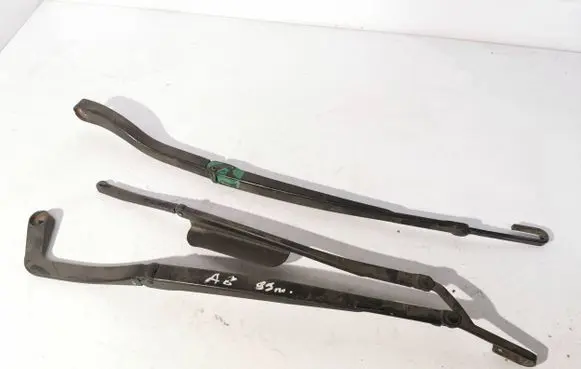 Audi A8 S8 D2 4D Front wiper blade arm