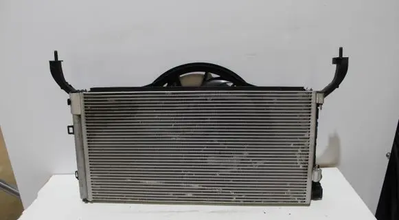Renault Laguna III Coolant radiator 
