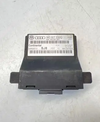 Volkswagen Golf V Gateway control module 1K0907530Q 1K0907951
