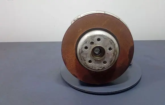 BMW 7 G11 G12 Front wheel hub spindle knuckle 6865661