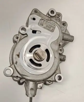 Peugeot 508 Vacuum pump 9810737980 9674992180 65740