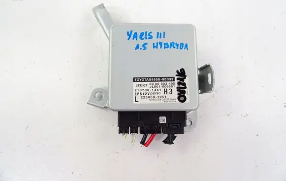 Toyota Yaris Power steering control unit/module 896500d333