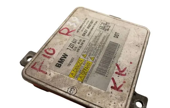 BMW 5 F10 F11 Headlight ballast module Xenon 7237647 W003T20071