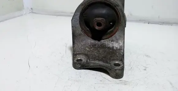 Nissan Almera N16 Gearbox mount