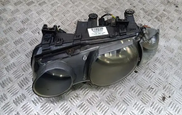 BMW X3 E83 Headlight/headlamp