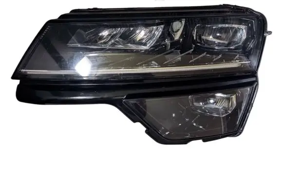 Skoda Karoq Headlight/headlamp 57B941015B 0020517505