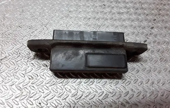 Toyota Auris 150 Tailgate opening switch 