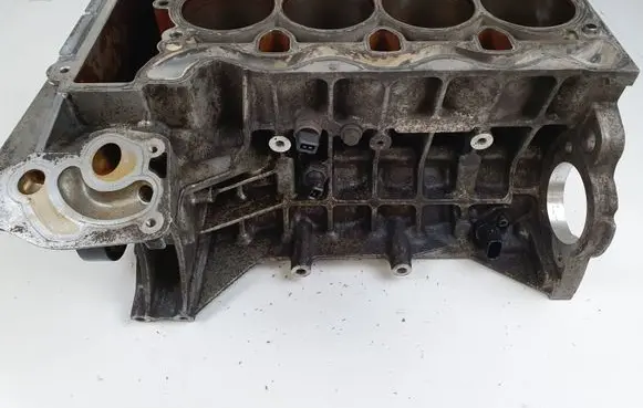 BMW 3 E90 E91 Engine block N46B20BY