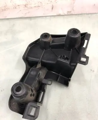 Opel Mokka B Rear bumper mounting bracket 9835230580
