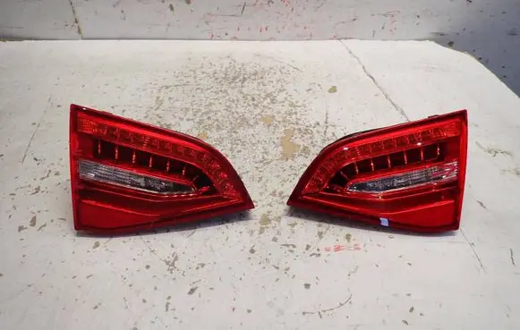 Audi A4 S4 B8 8K Tailgate rear/tail lights 8K9945093E