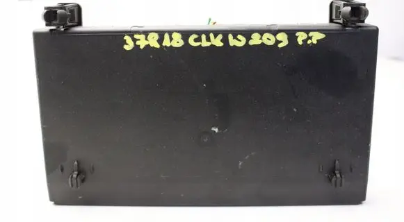 Mercedes-Benz CLK A209 C209 Central body control module 2098202226