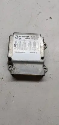 Volkswagen Golf V Airbag control unit/module 1k0909605A