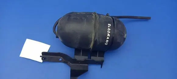 Vacuum air tank