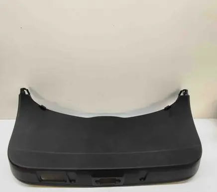 Infiniti Q30 Tailgate trim 909015DA0A