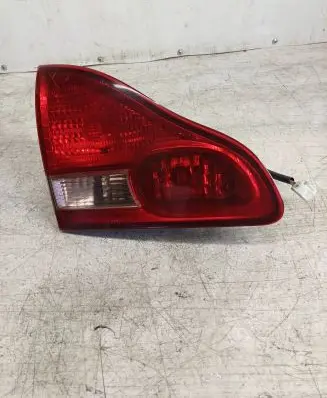 Toyota Avensis Verso Tailgate rear/tail lights