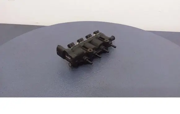Opel Meriva A Fuel main line pipe 10R-000057
