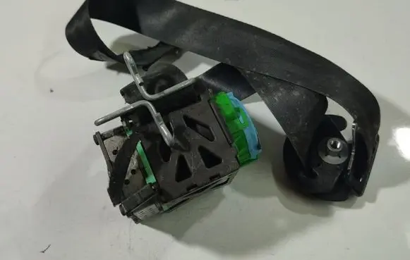 Citroen C4 Grand Picasso Front seatbelt 6045014