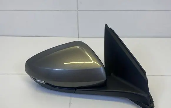Volkswagen Polo Front door electric wing mirror 2G0857934