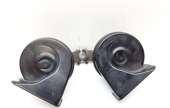 Volvo S80 Horn signal 31276806 31276805