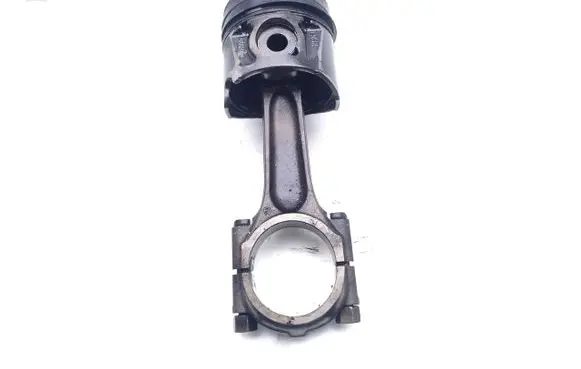 Citroen C5 Piston with connecting rod 