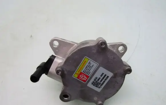 KIA Stonic Vacuum pump 2881007070