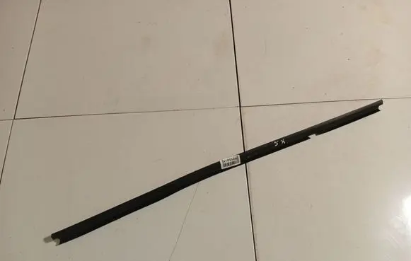 Opel Zafira A Rear door glass trim molding 