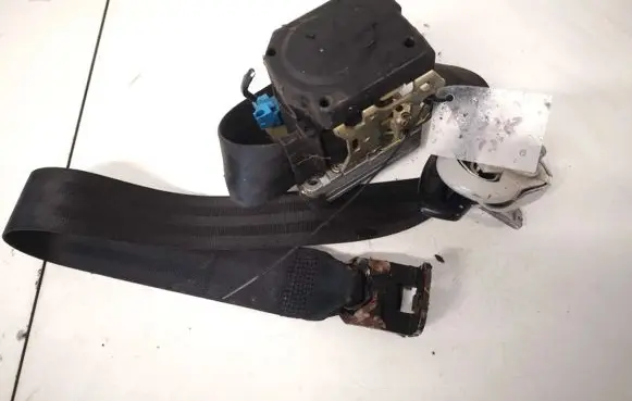Volkswagen Golf IV Front seatbelt 1j4857706j