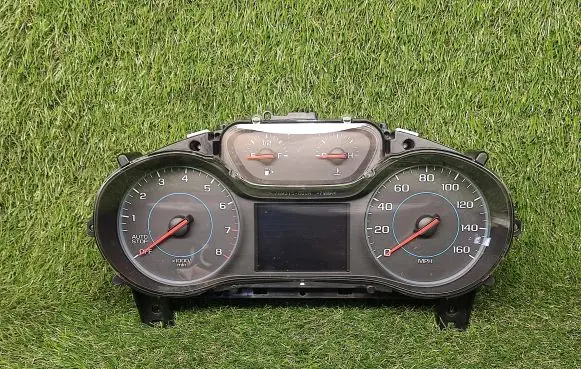 Chevrolet Cruze II Speedometer (instrument cluster) 39084636 812372274