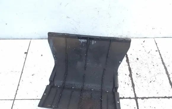 Engine splash shield/under tray