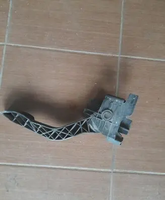 Iveco Daily 45 - 49.10 Accelerator throttle pedal 5801333490