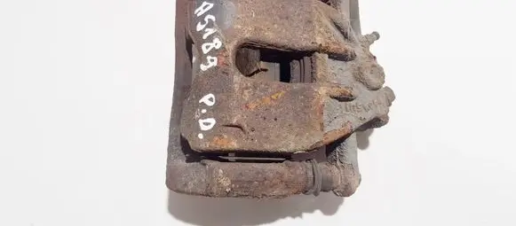Nissan Note (E11) Front brake caliper