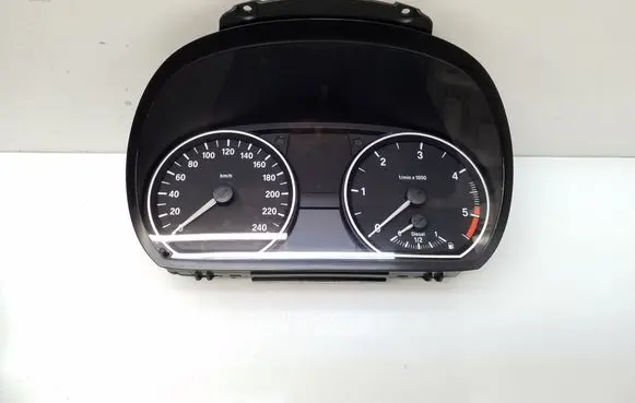 BMW 1 E81 E87 Speedometer (instrument cluster) 1024952 102495284