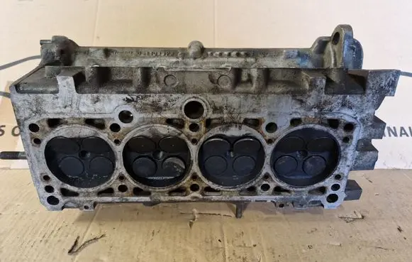 Volkswagen Corrado Engine head 051103373 DEFECT
