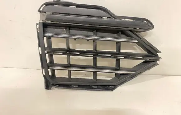 Volkswagen Touareg III Front bumper lower grill 760853665B