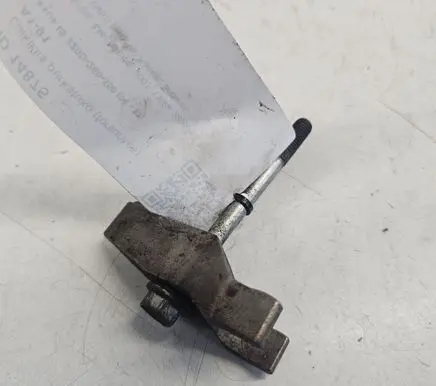 Lexus IS 220D-250-350 Fuel Injector clamp holder 