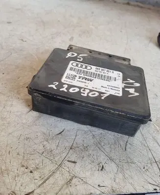 Audi Q5 SQ5 Hand brake control module 8k0907801h