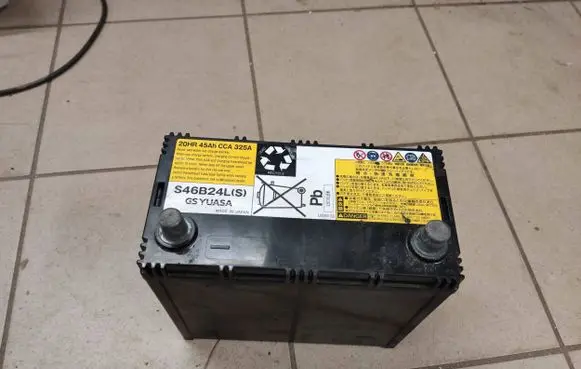 Mitsubishi Outlander Car battery S46B24LS GSYUASA