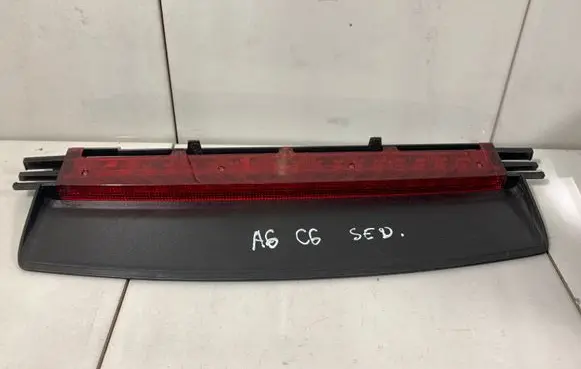 Audi A6 S6 C6 4F Third/center stoplight 4F5945097